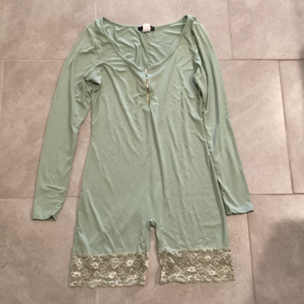 Minette Green Romper